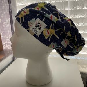 Harmony Monkey Scrub/skull hat